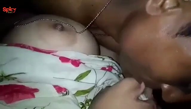 Horny desi married bhabhi fucked - Masalaseen.com