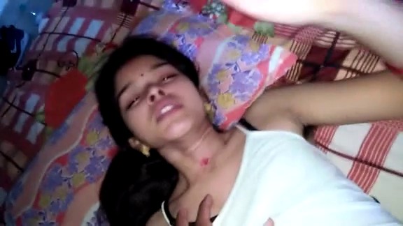 Sexy Slim Indian Babe Fucking - Masalaseen.com